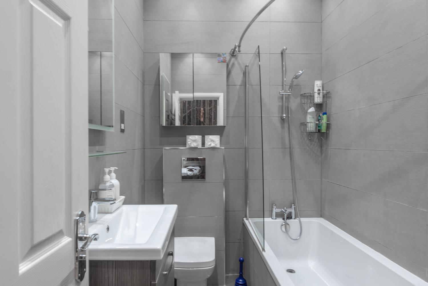 Quirky, Vintage 2 Bed Flat Londra